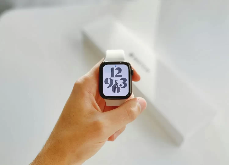 Jak zapnout Apple Watch